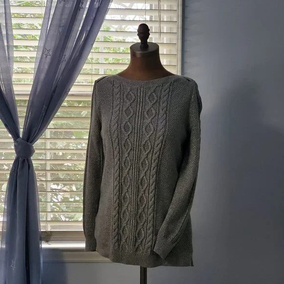 ⛄️ crown & ivy ⛄️ Gray and Silver Metallic Sweater - Picture 2 of 15